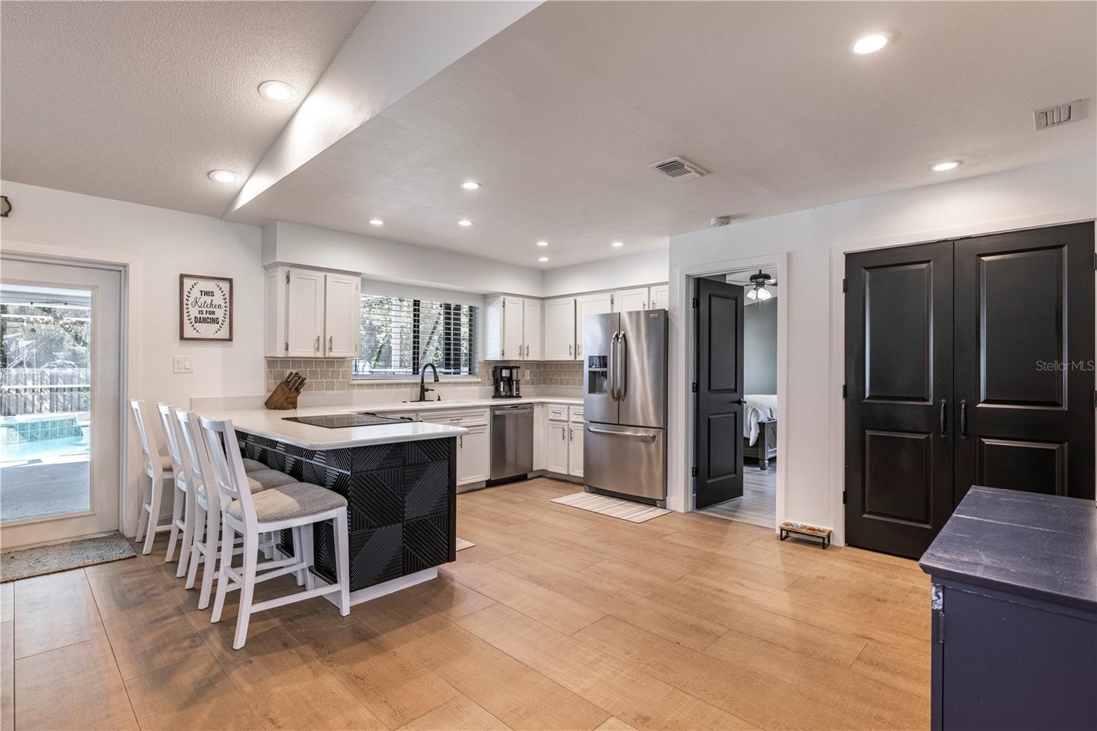 Image 15 of 47 For 9740 Fairway Circle