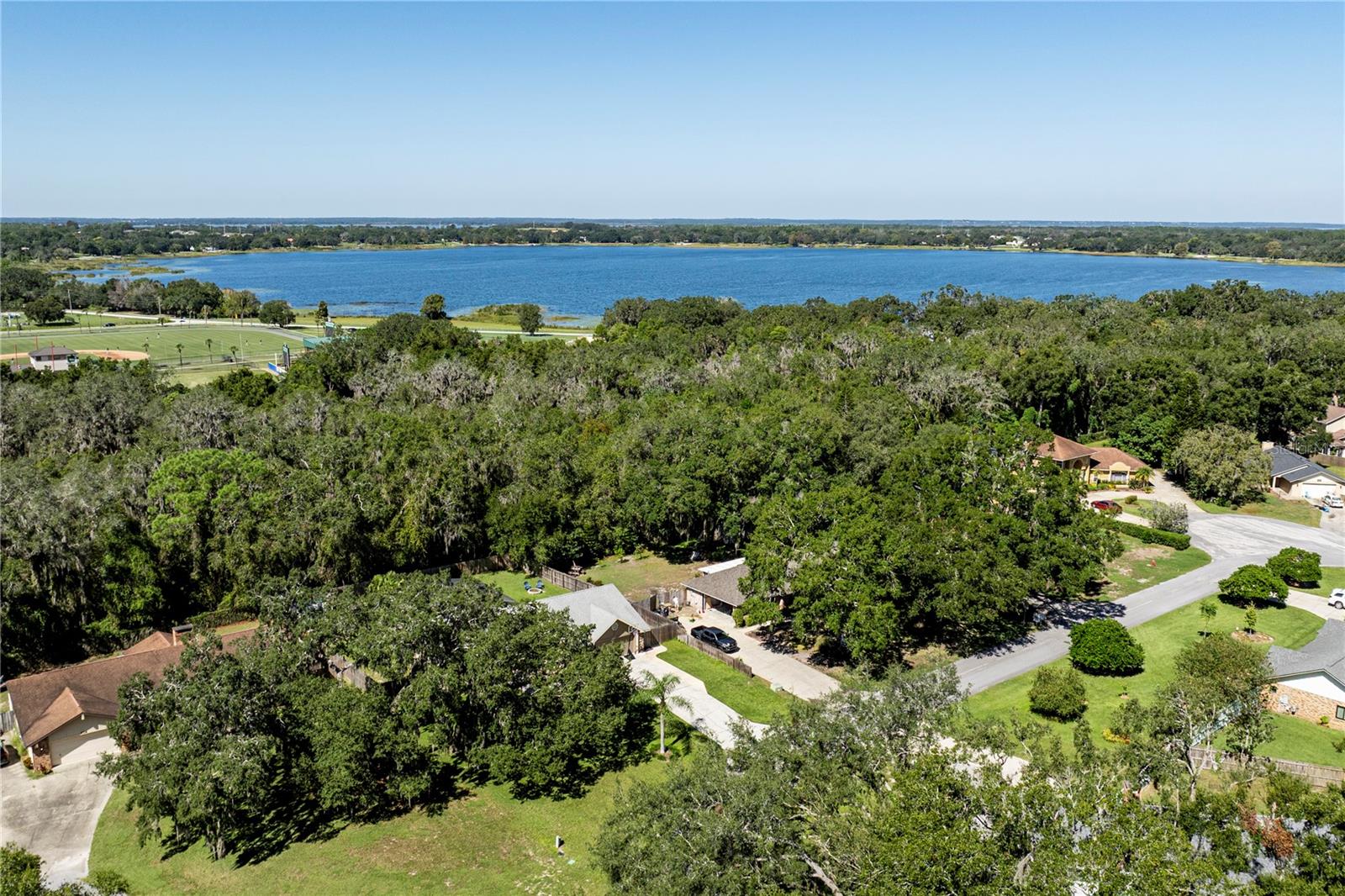 Image 39 of 47 For 9740 Fairway Circle