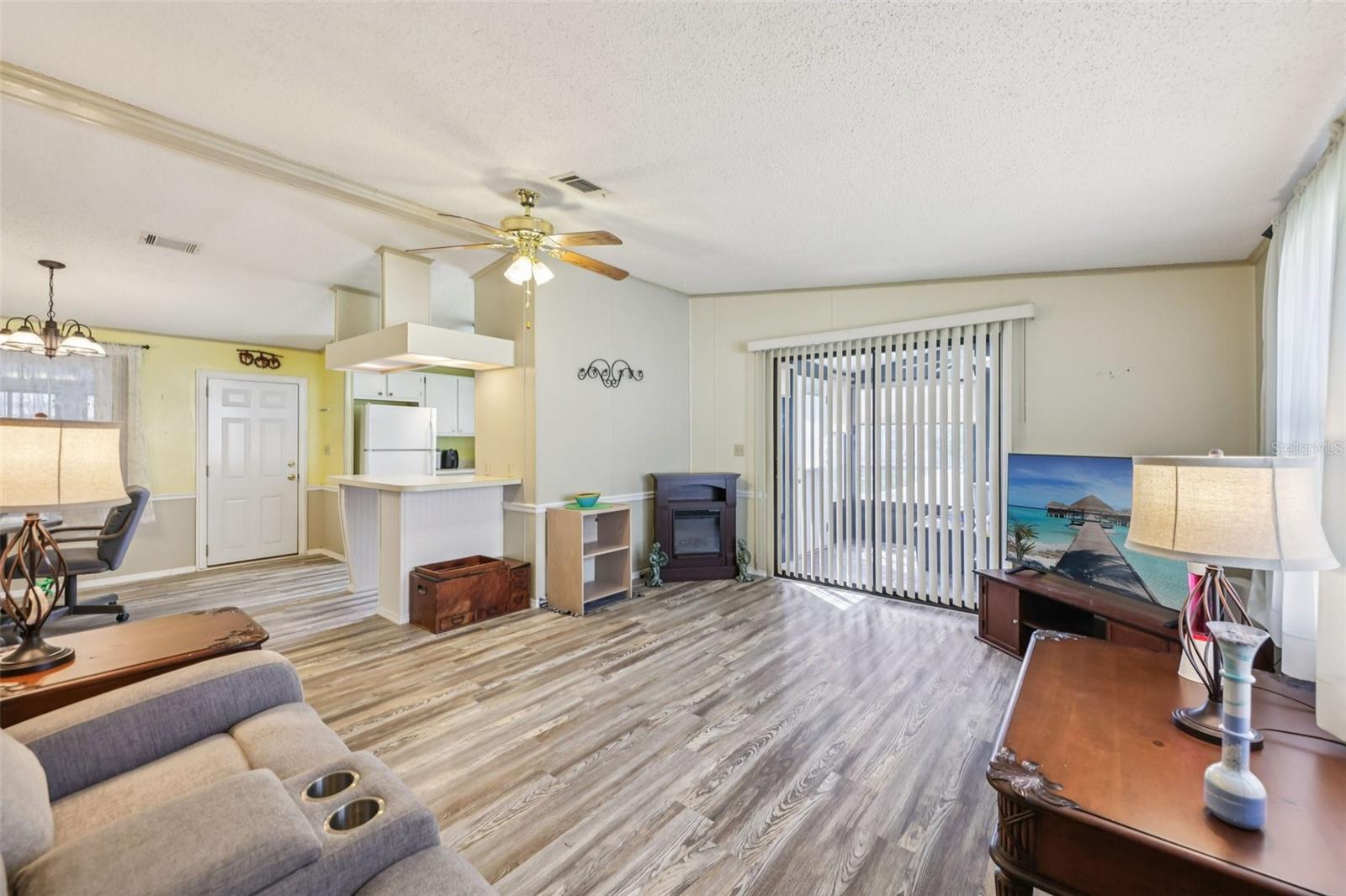 Image 17 of 48 For 430 Tarrson Boulevard