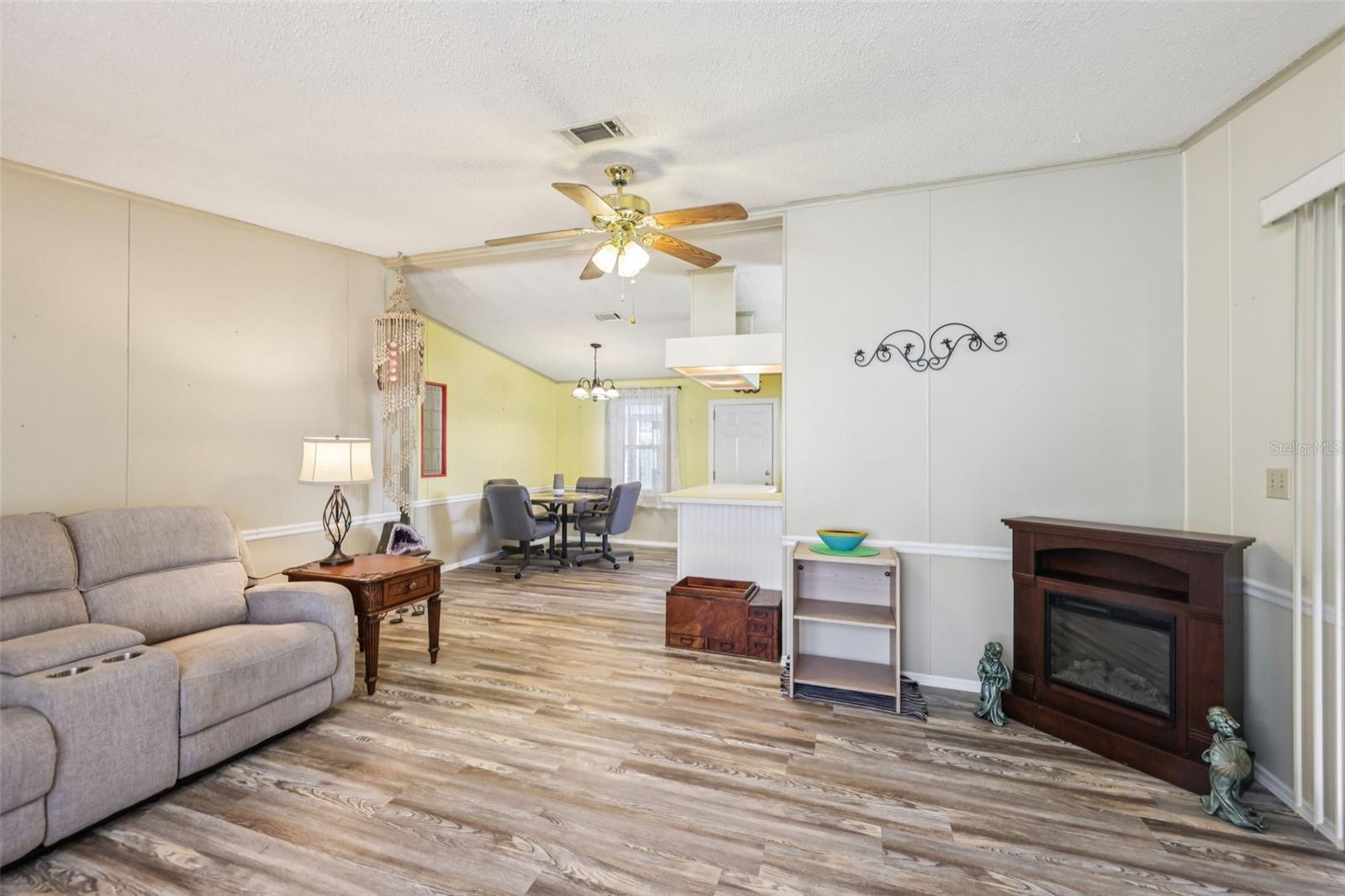 Image 18 of 48 For 430 Tarrson Boulevard