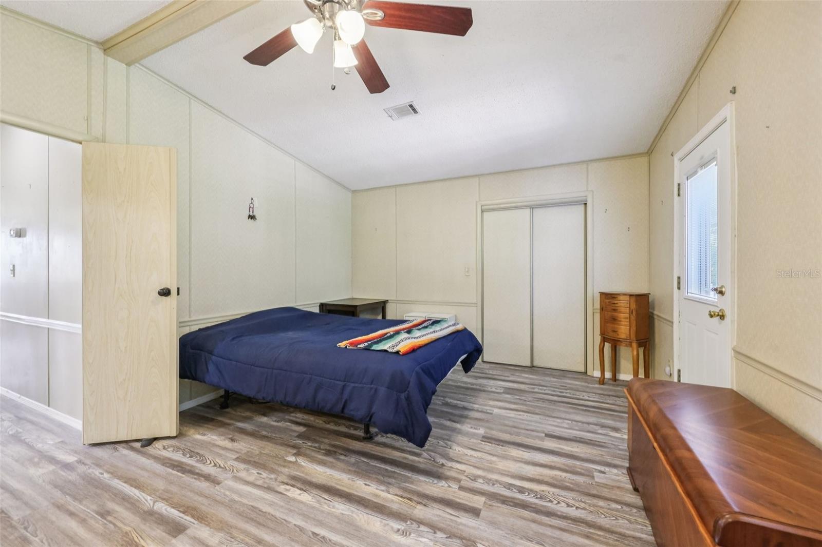 Image 30 of 48 For 430 Tarrson Boulevard