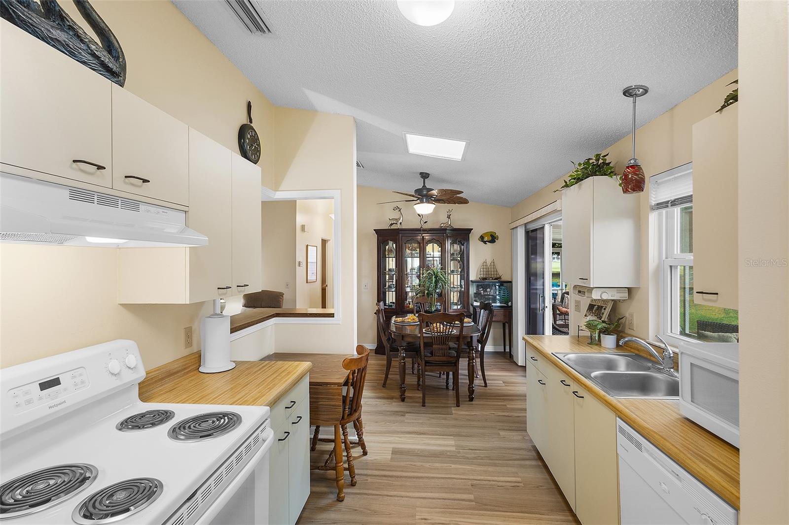 Image 14 of 34 For 1536 Schwartz Boulevard