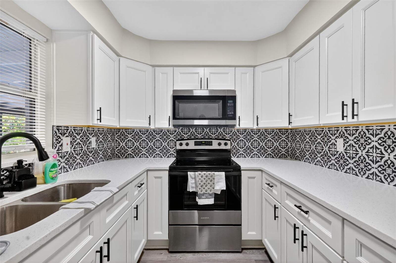 Image 14 of 26 For 1611 Hampton Road