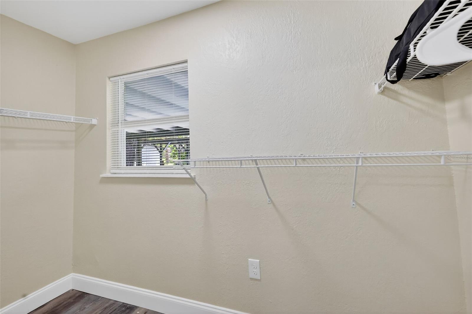 Image 16 of 26 For 1611 Hampton Road