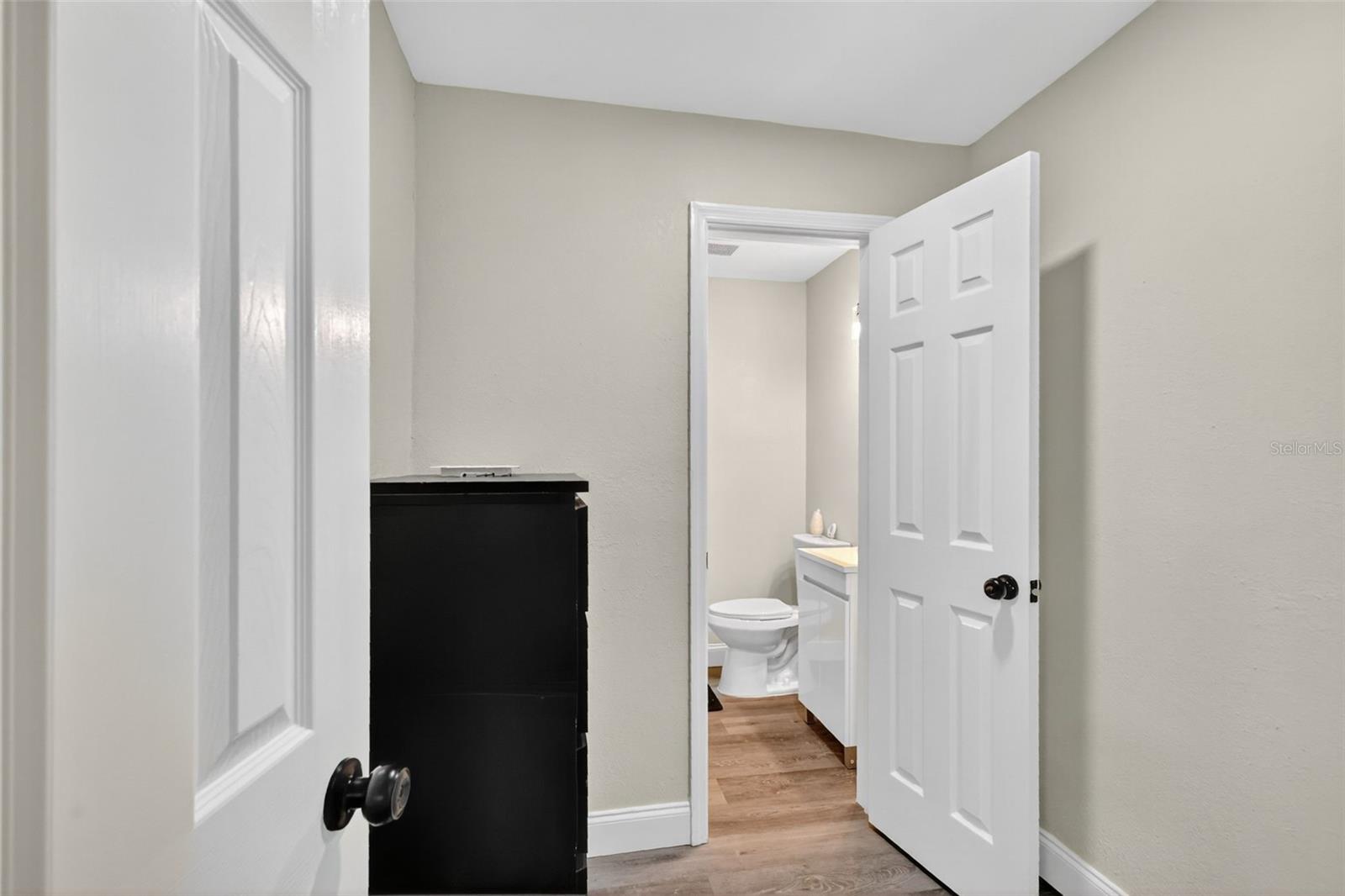 Image 22 of 26 For 1611 Hampton Road