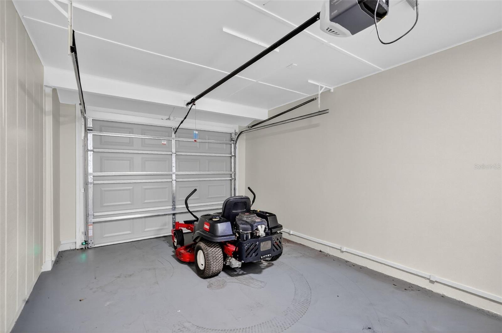 Image 23 of 26 For 1611 Hampton Road