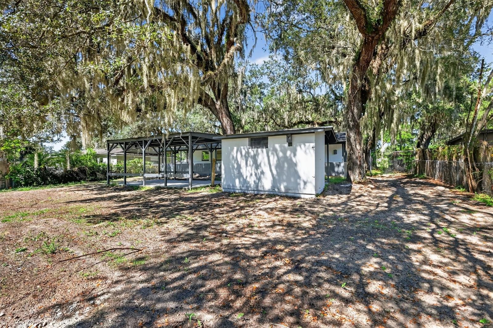 Image 4 of 26 For 1611 Hampton Road