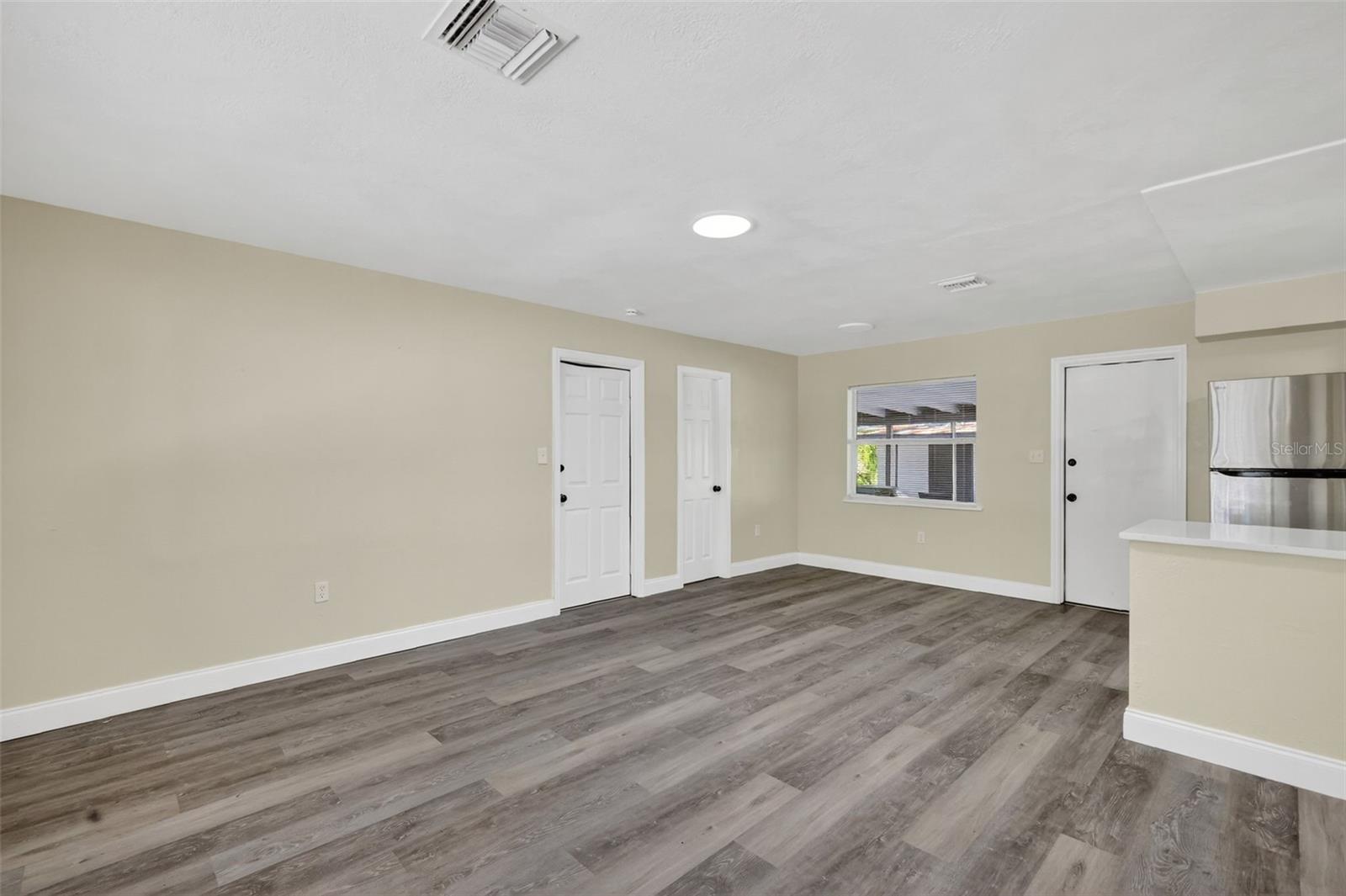 Image 6 of 26 For 1611 Hampton Road