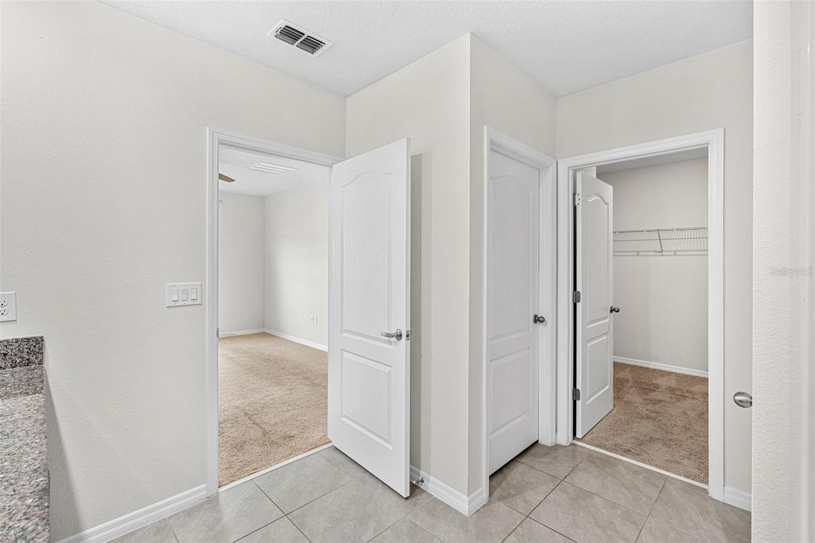 Image 18 of 44 For 1433 Riverboat Drive