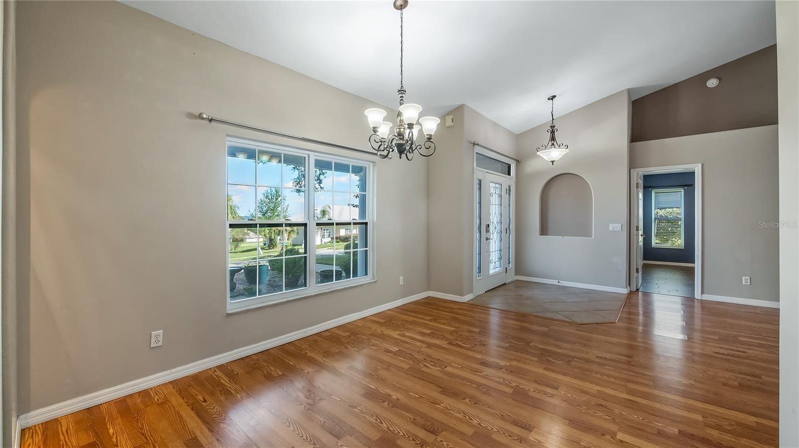 Image 25 of 46 For 8620 Spyglass Loop