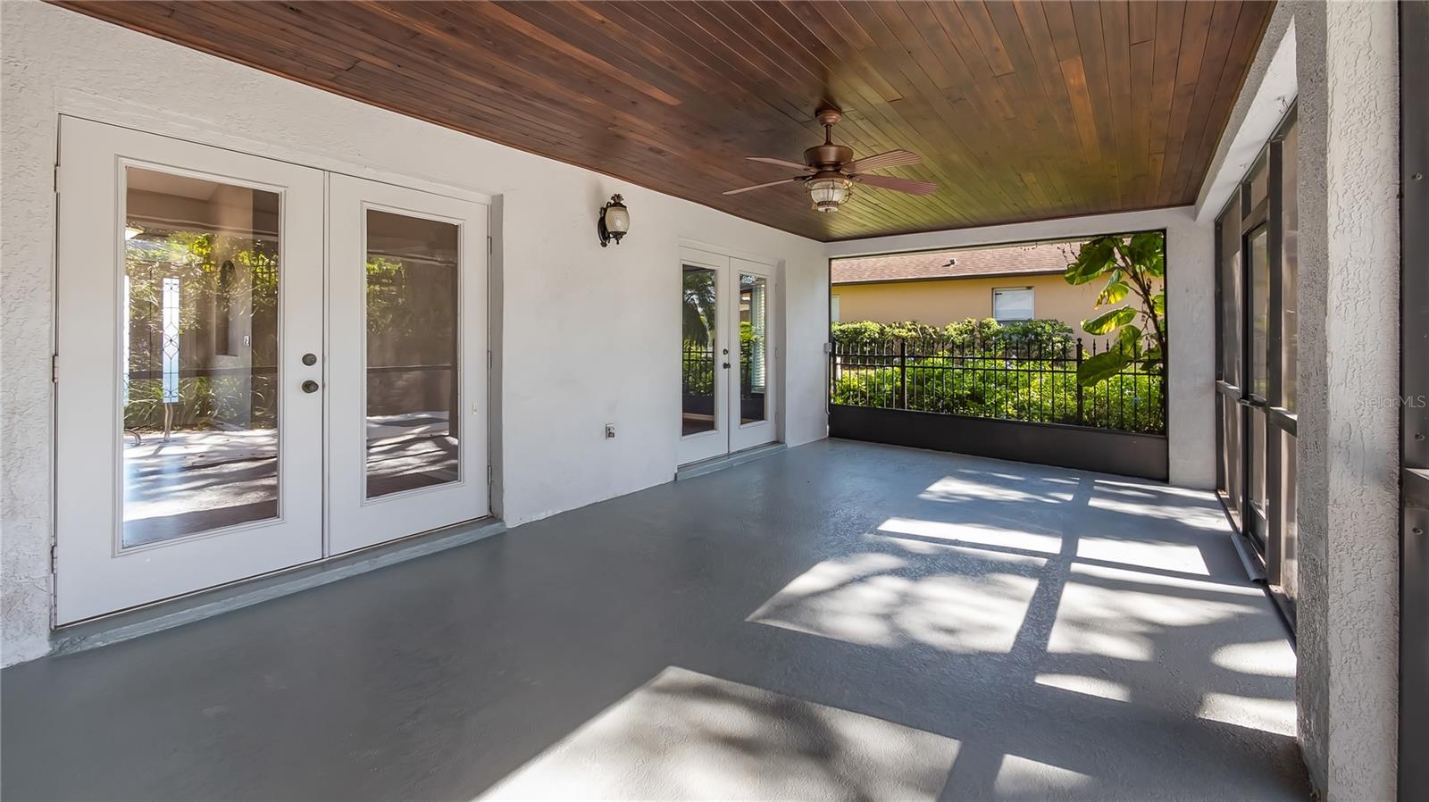 Image 39 of 46 For 8620 Spyglass Loop