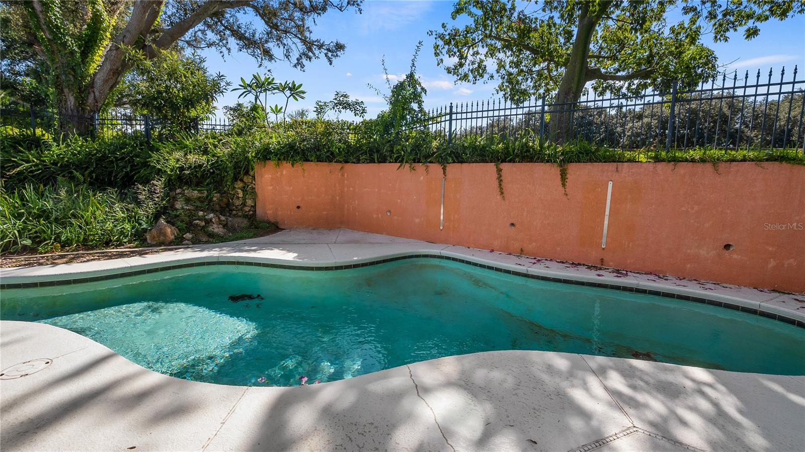 Image 42 of 46 For 8620 Spyglass Loop