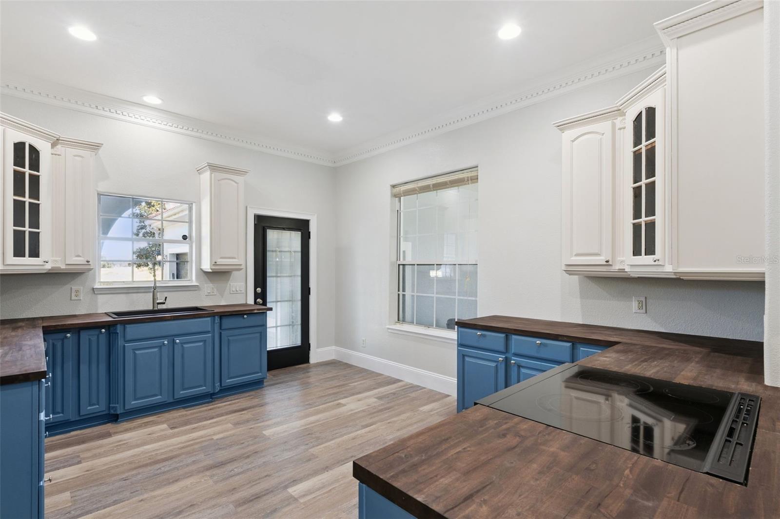 Image 12 of 65 For 11540 Mattioda Road