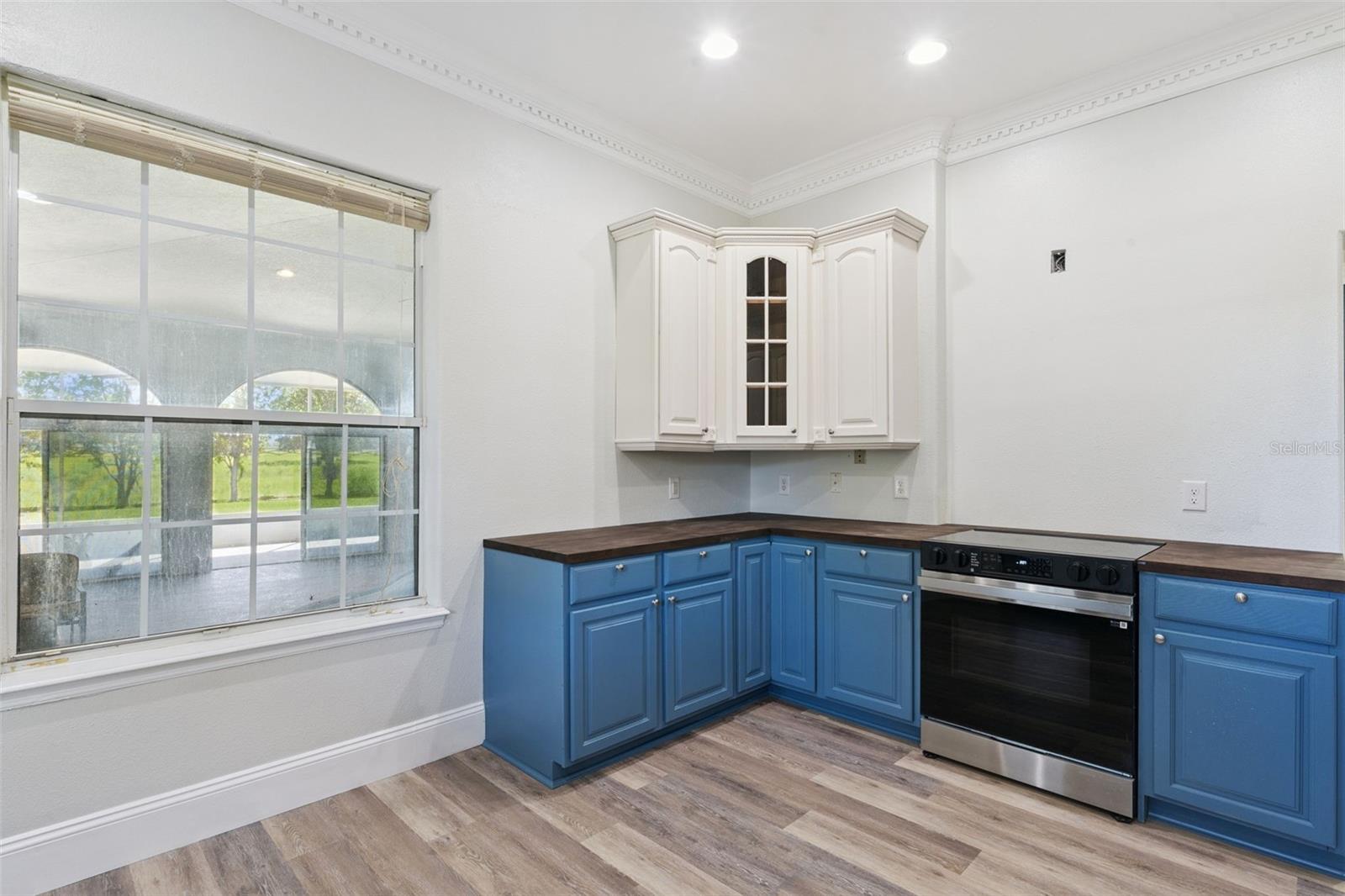 Image 13 of 65 For 11540 Mattioda Road