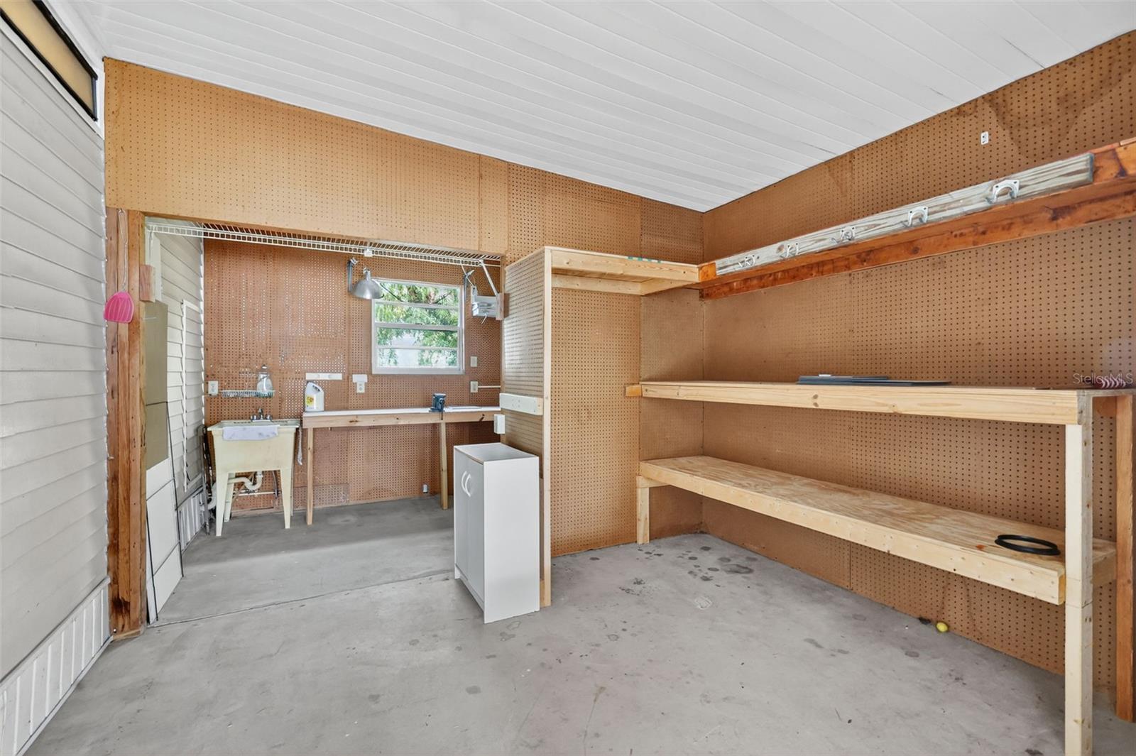 Image 25 of 35 For 3324 Myakka River Road