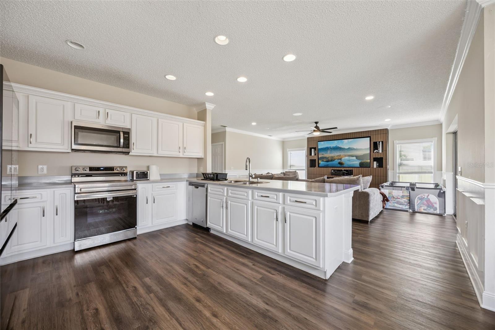 Image 19 of 57 For 5417 Calla Lily Court