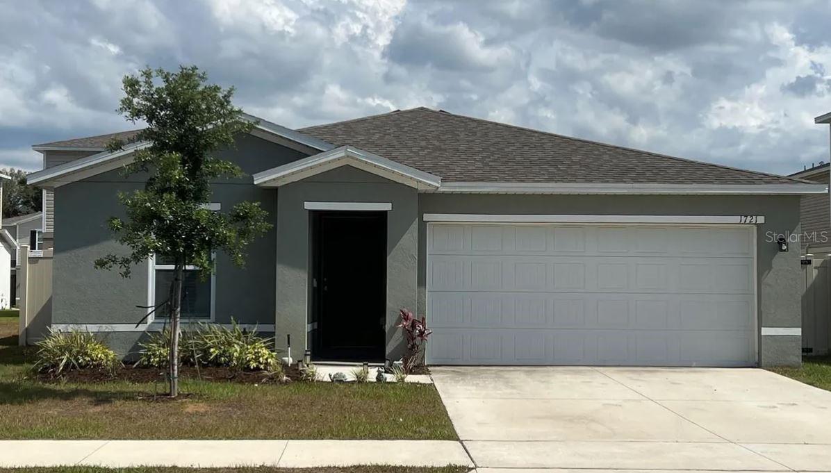 Listing Details for 1721 Nebraska Loop, SUMTERVILLE, FL 33585
