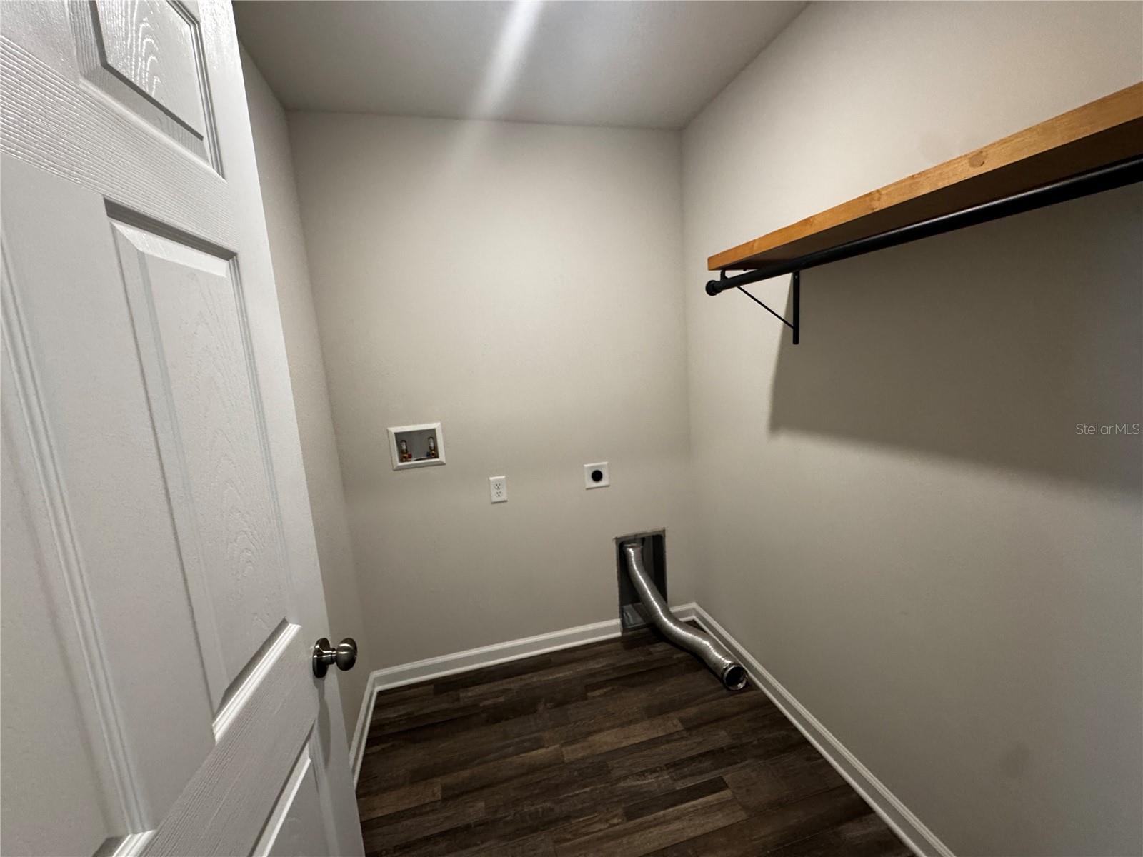 Image 14 of 15 For 1721 Nebraska Loop