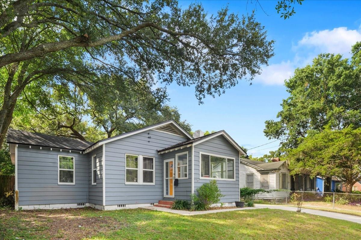 Image 4 of 26 For 2262 Bayview Road