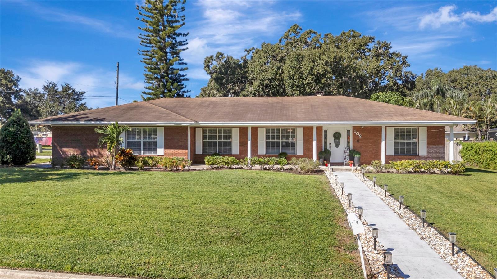 Details for 102 Valencia Shores Drive, WINTER GARDEN, FL 34787
