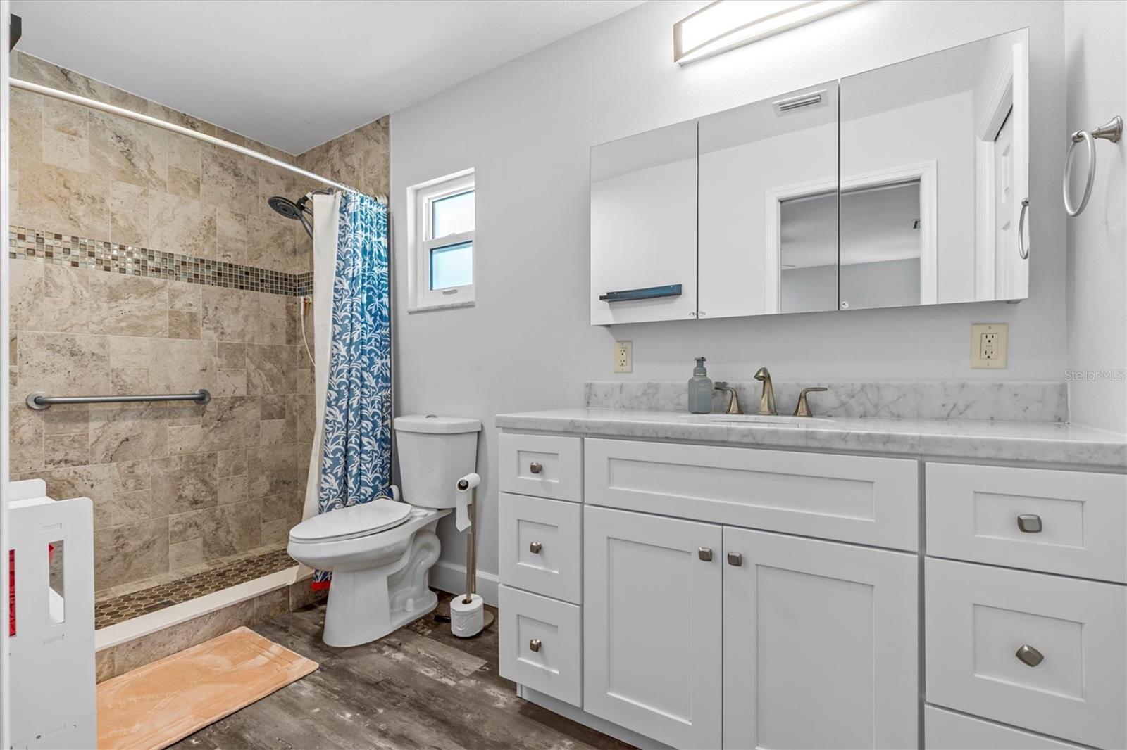 Image 15 of 51 For 5524 Leeward Lane