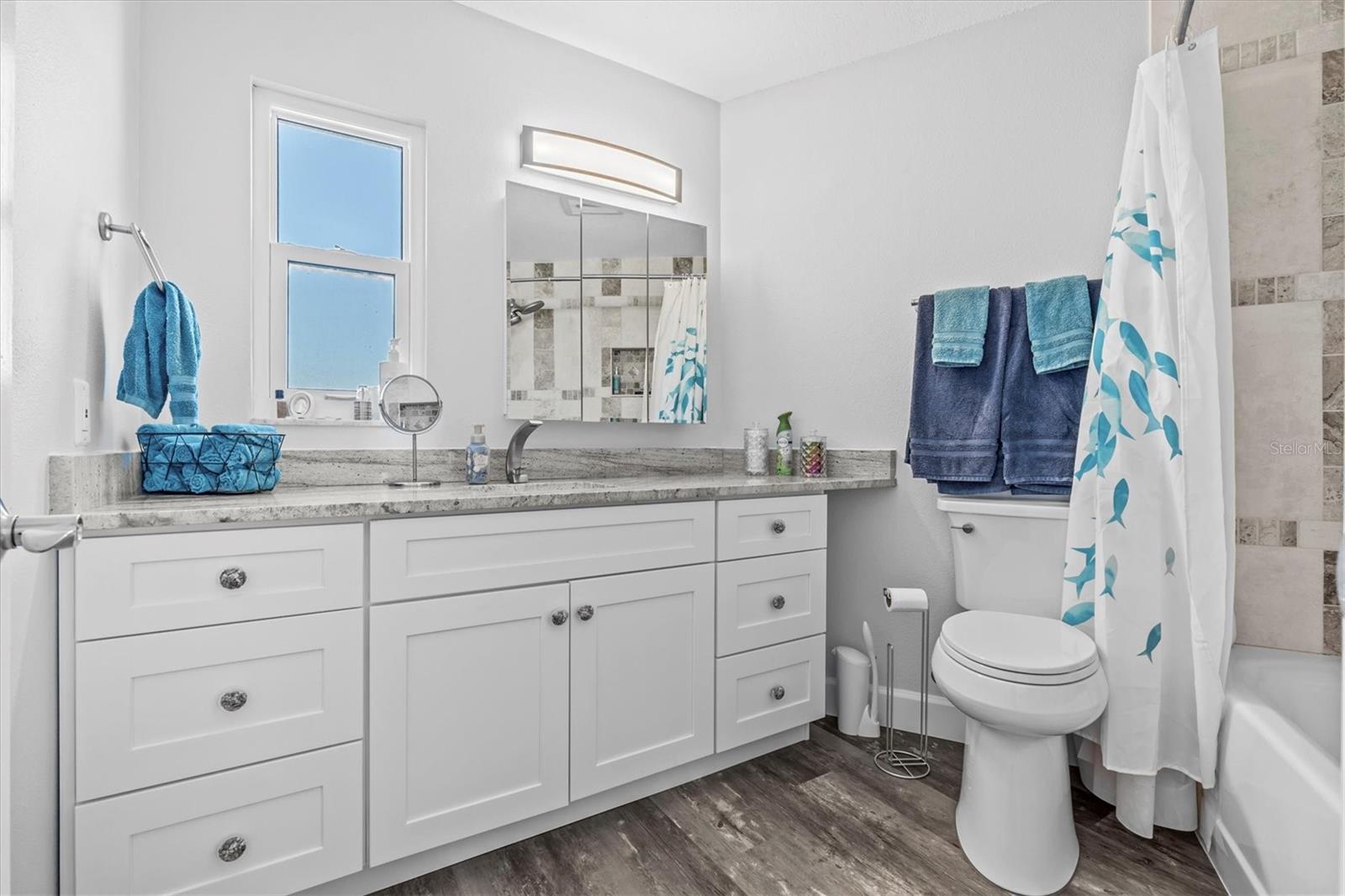 Image 19 of 51 For 5524 Leeward Lane