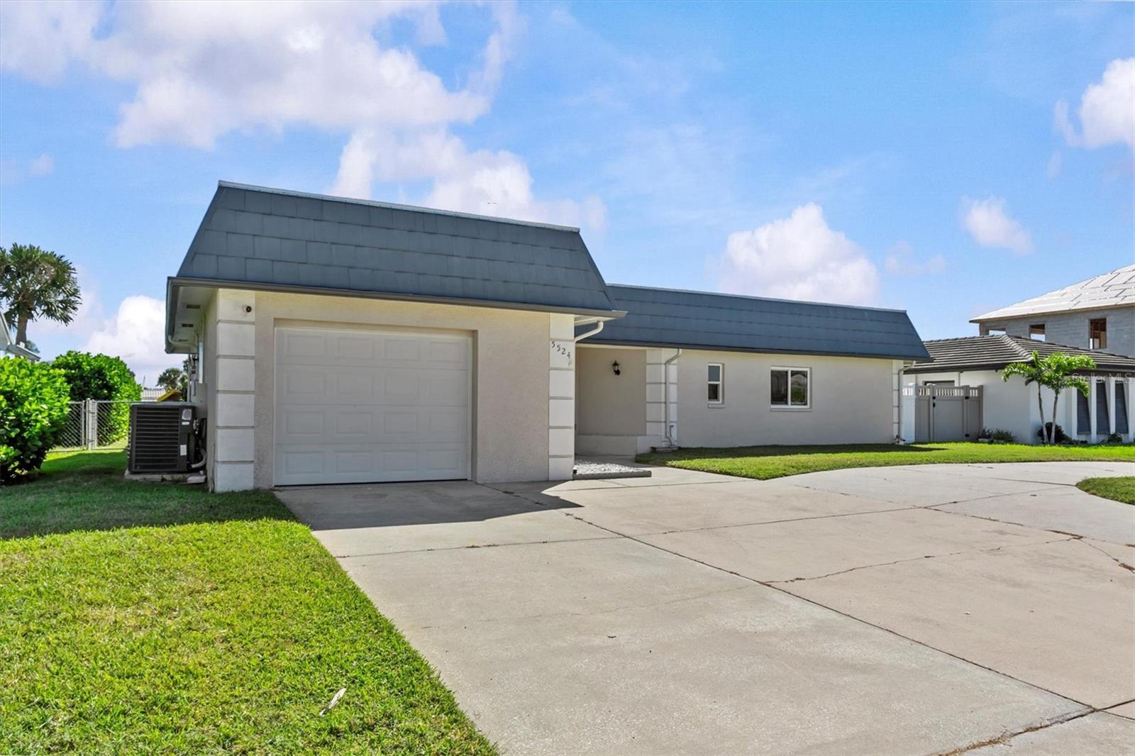 Image 23 of 51 For 5524 Leeward Lane