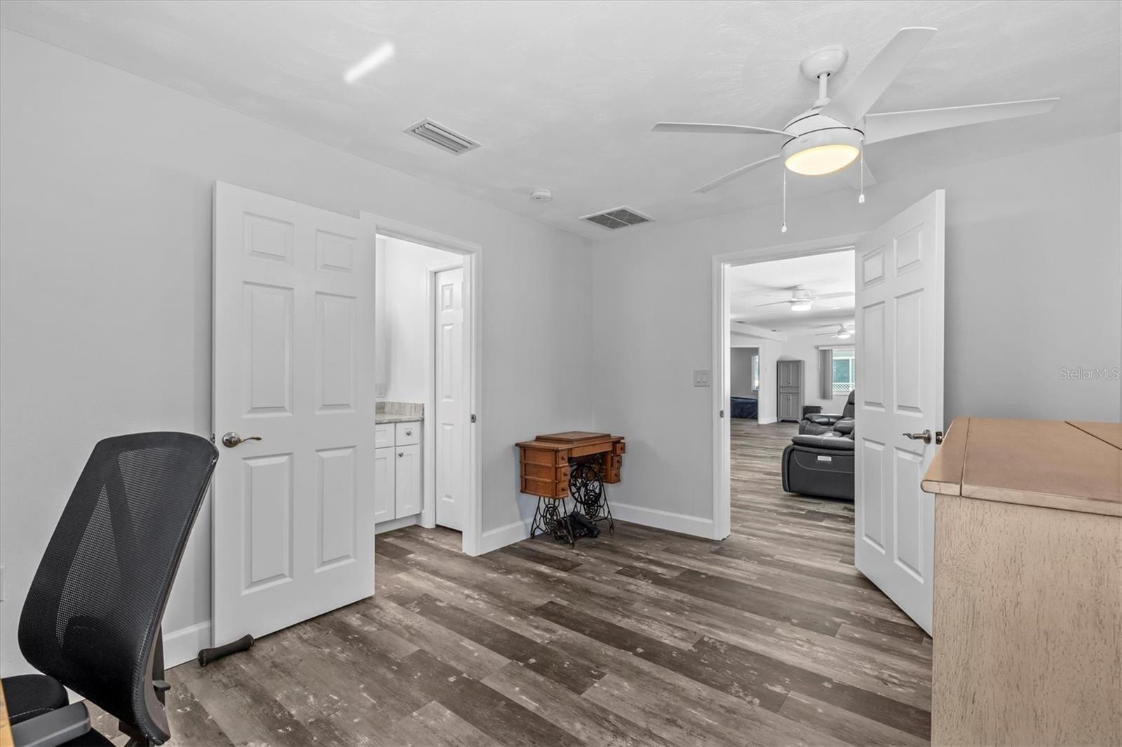 Image 40 of 51 For 5524 Leeward Lane