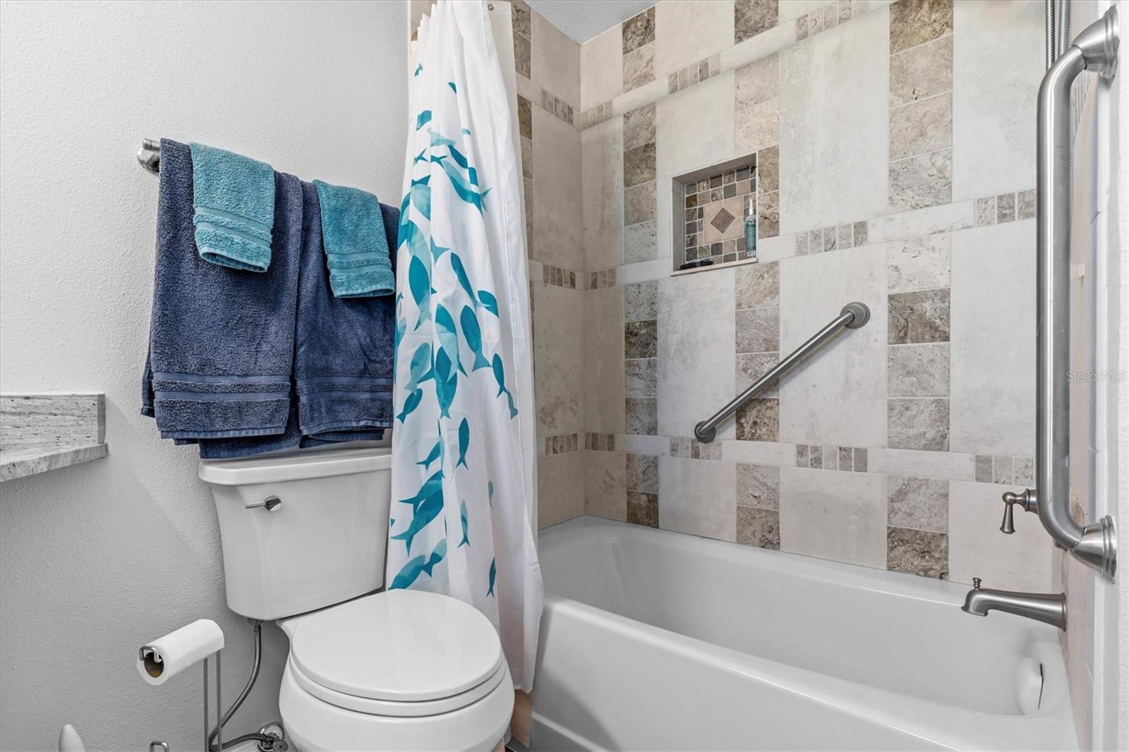 Image 42 of 51 For 5524 Leeward Lane