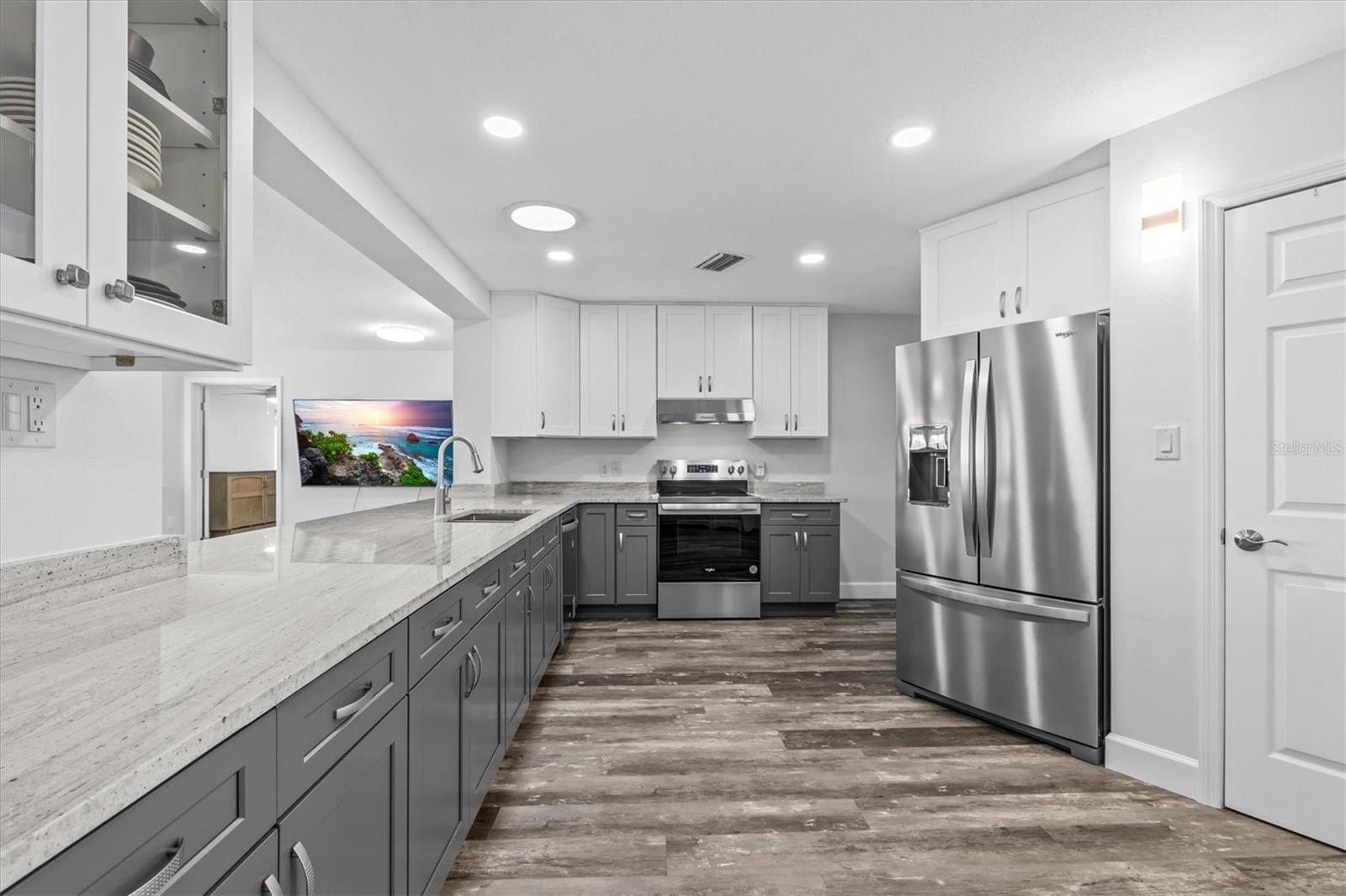 Image 9 of 51 For 5524 Leeward Lane