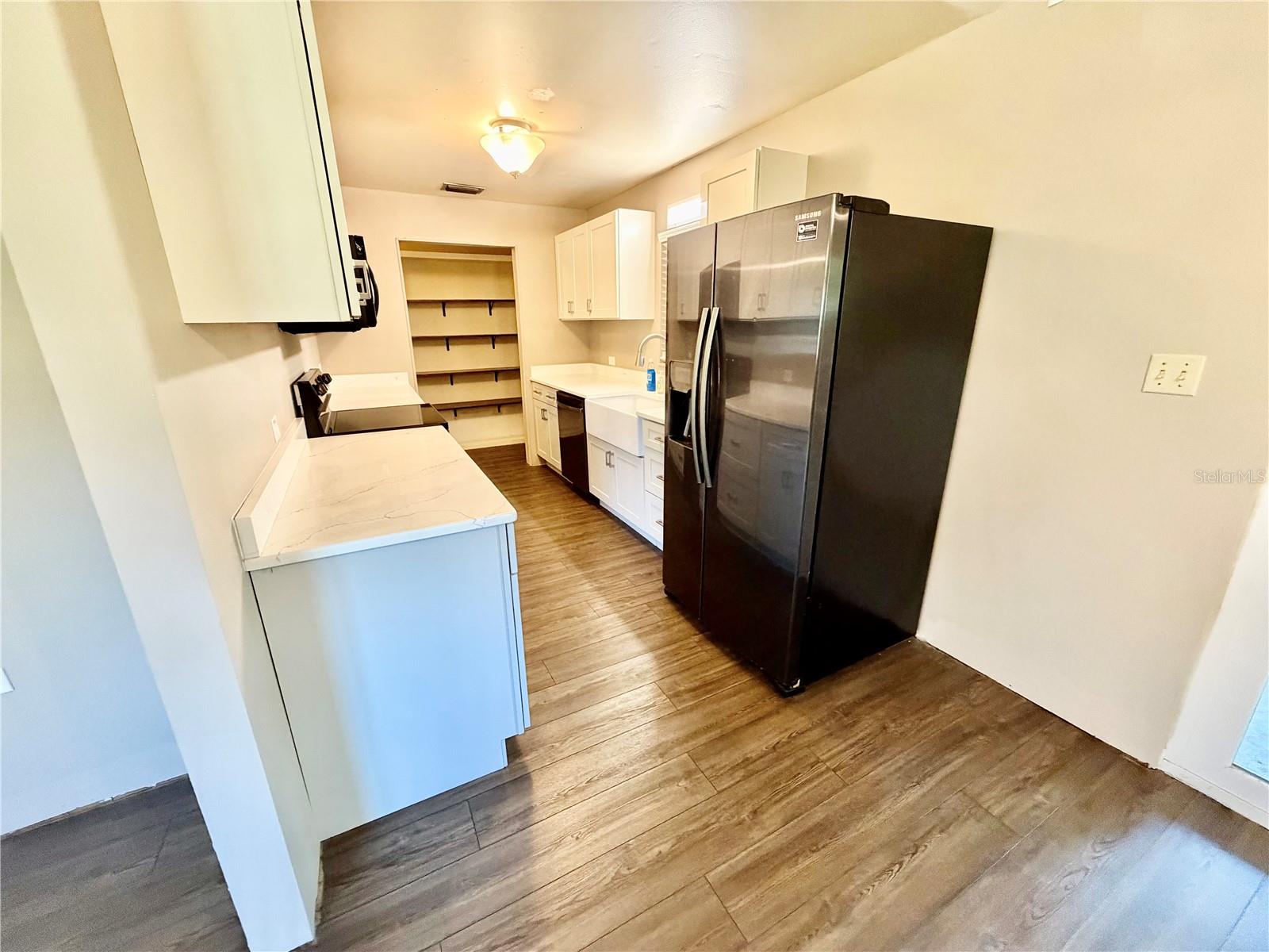 Image 12 of 45 For 208 Palm Way