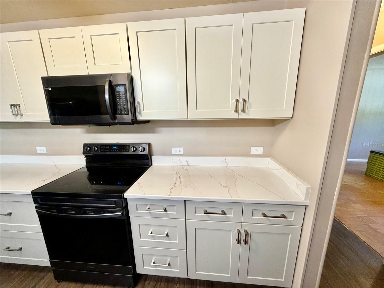 Image 15 of 45 For 208 Palm Way