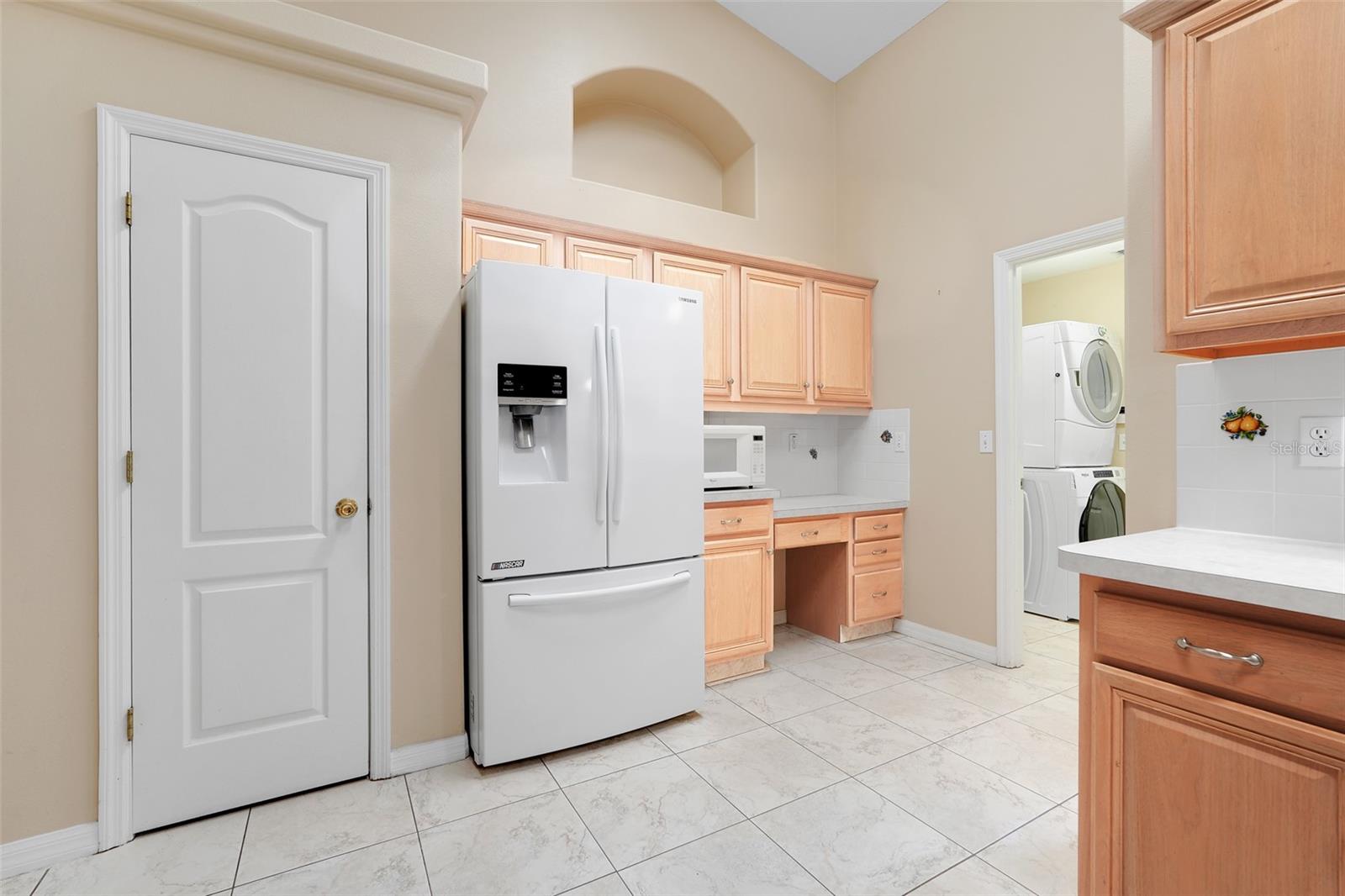 Image 12 of 37 For 880 Princeton Drive