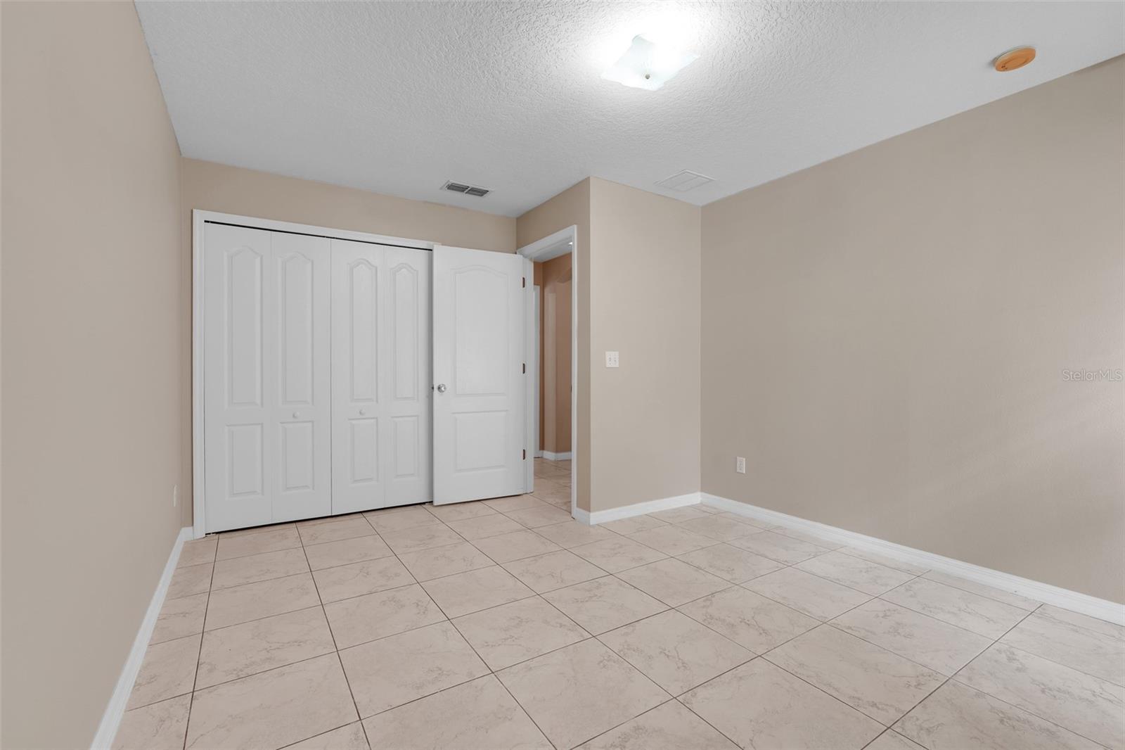 Image 24 of 37 For 880 Princeton Drive