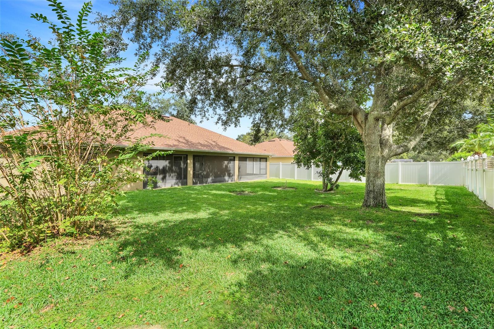 Image 33 of 37 For 880 Princeton Drive