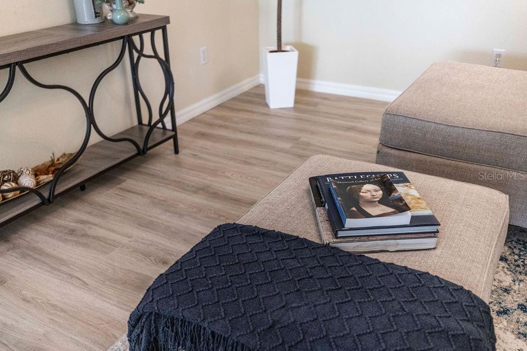 Image 16 of 47 For 733 Palma Drive