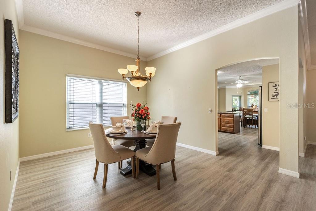 Image 4 of 47 For 733 Palma Drive