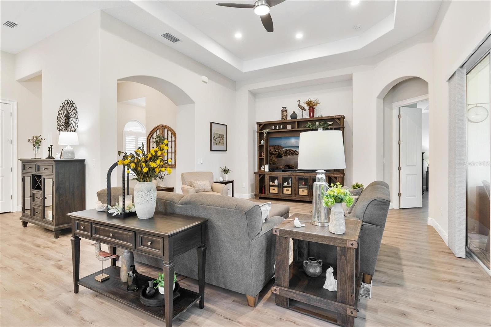 Image 10 of 56 For 5066 Greens Drive