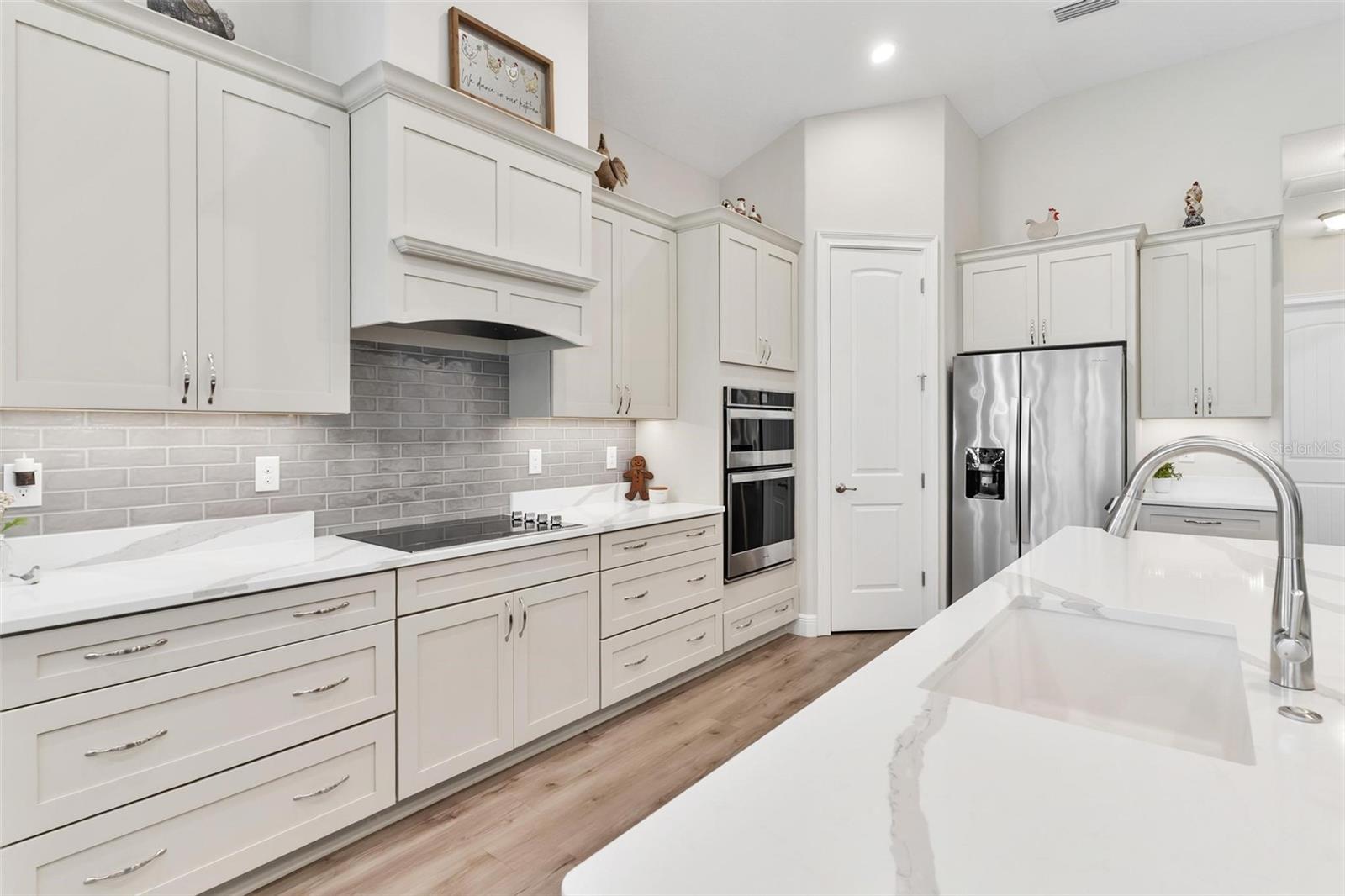 Image 15 of 56 For 5066 Greens Drive