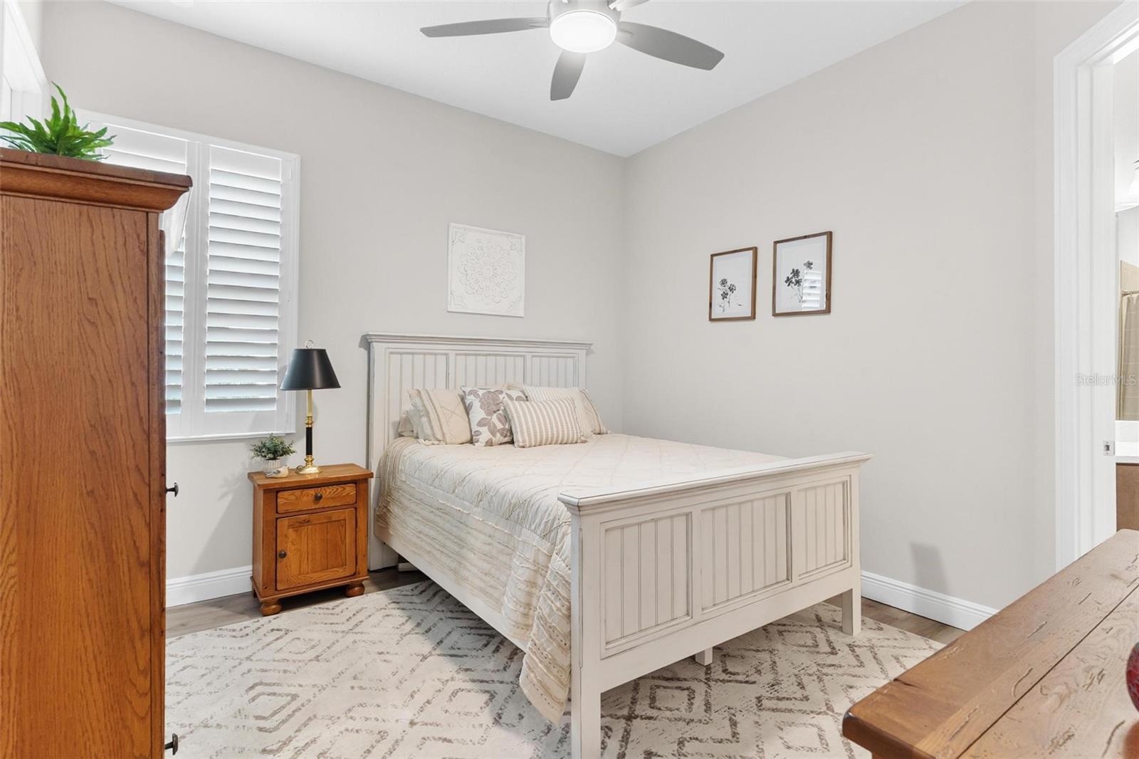 Image 30 of 56 For 5066 Greens Drive