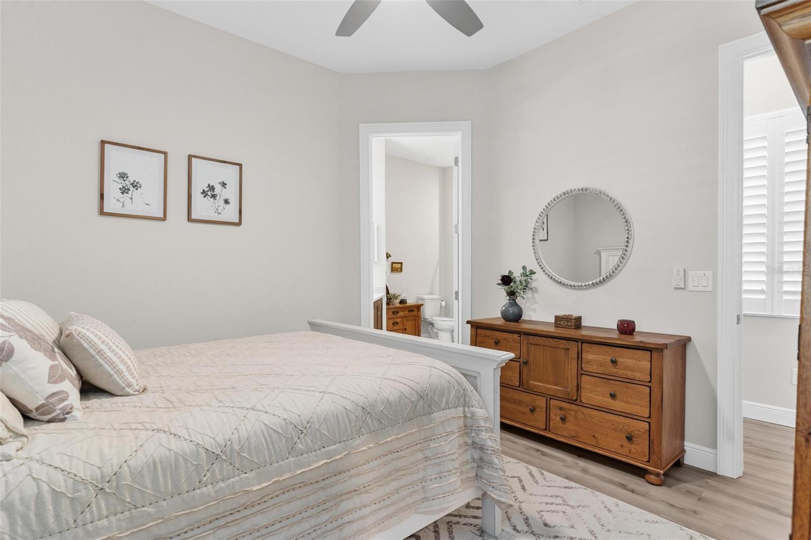 Image 31 of 56 For 5066 Greens Drive