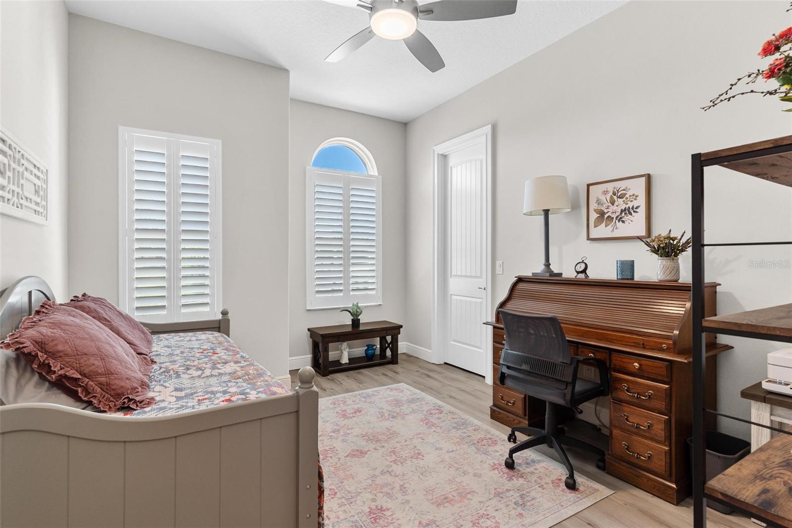 Image 32 of 56 For 5066 Greens Drive