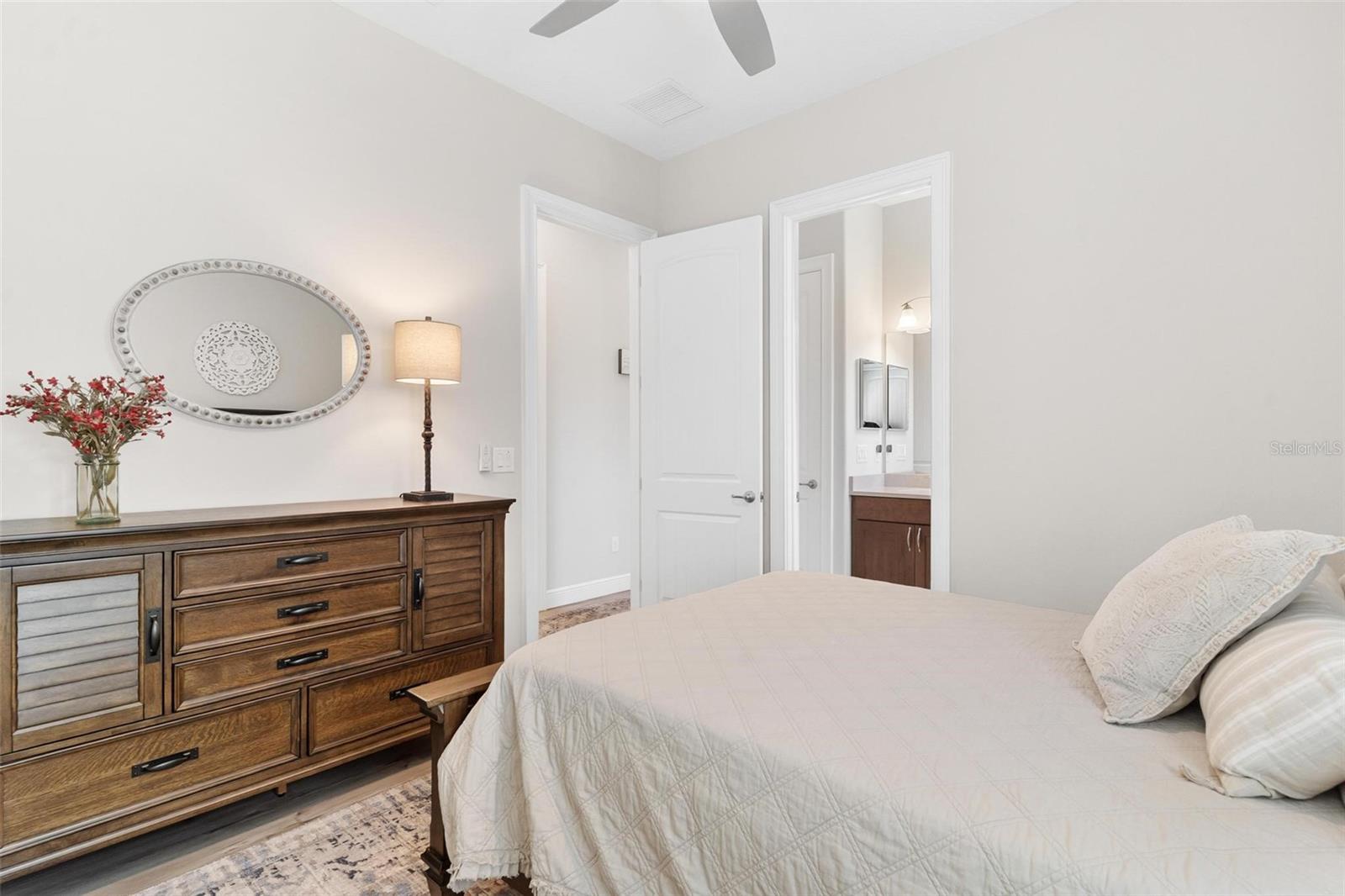 Image 36 of 56 For 5066 Greens Drive