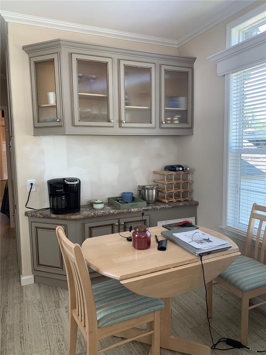 Image 14 of 24 For 699 Cindi Avenue