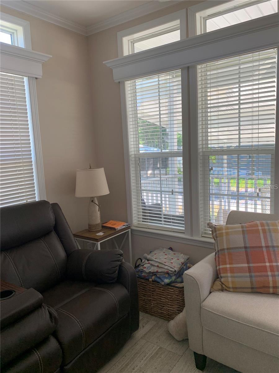 Image 21 of 24 For 699 Cindi Avenue