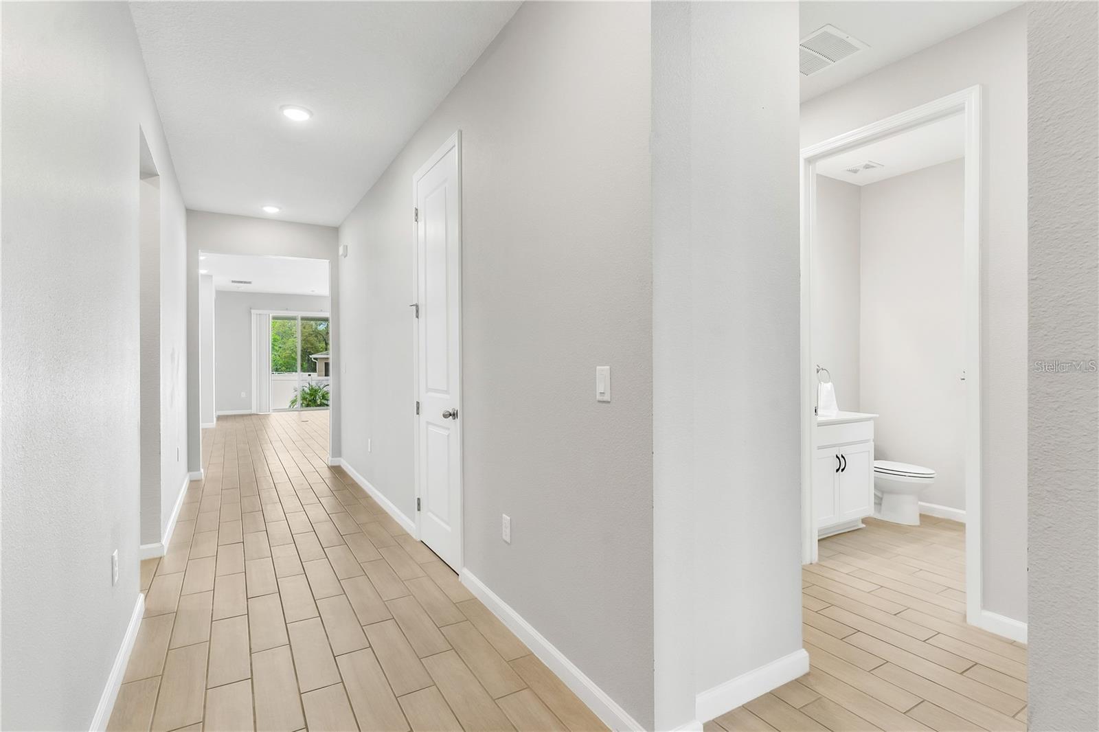 Image 25 of 36 For 6003 Nightjar Court