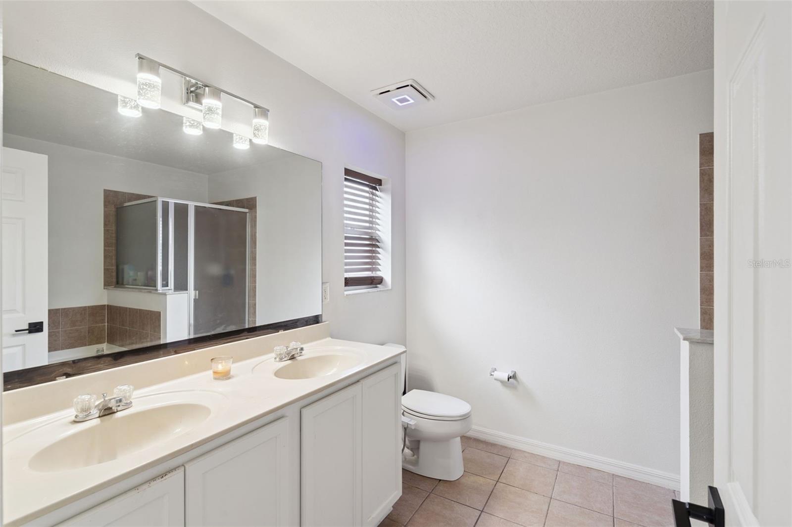 Image 10 of 36 For 16926 Sunrise Vista Drive