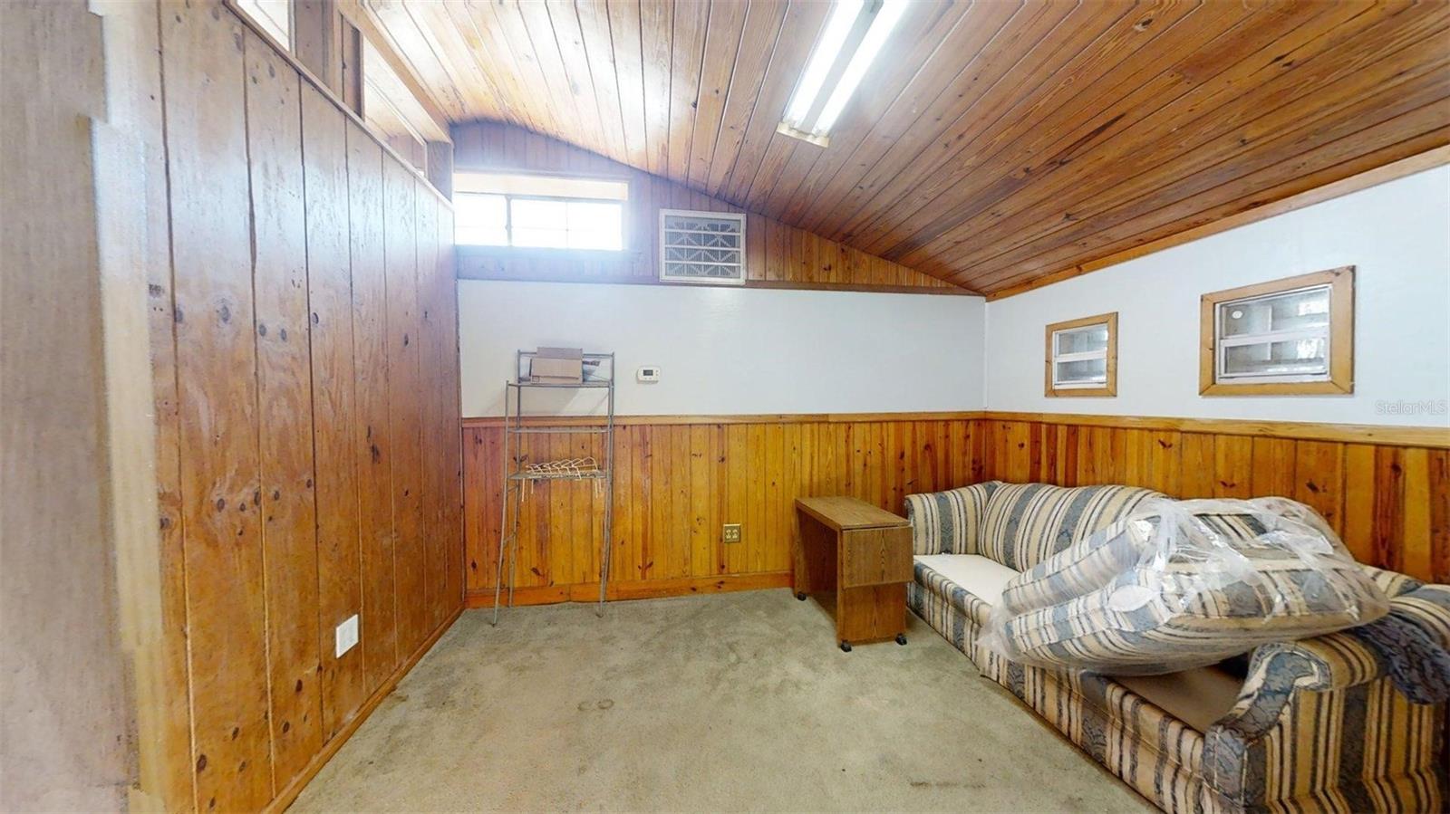 Image 41 of 55 For 420 17th Street
