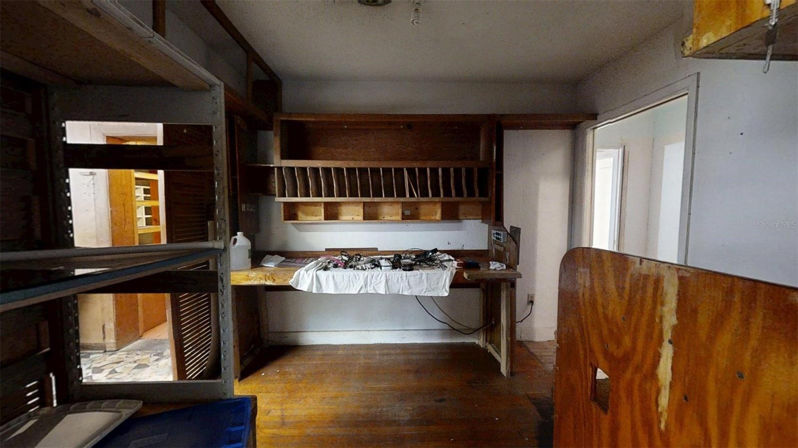 Image 9 of 55 For 420 17th Street