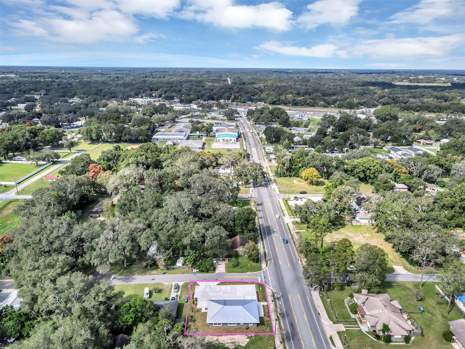 Image 52 of 62 For 504 Stanley Avenue